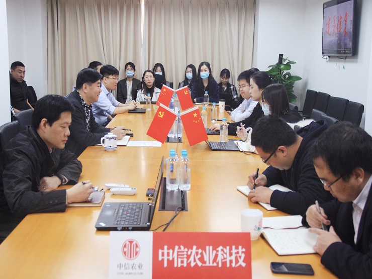 观看建党伟业 - 副本.JPG